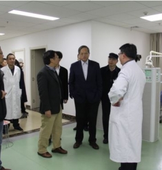 张志愿院士莅临我院指导工作